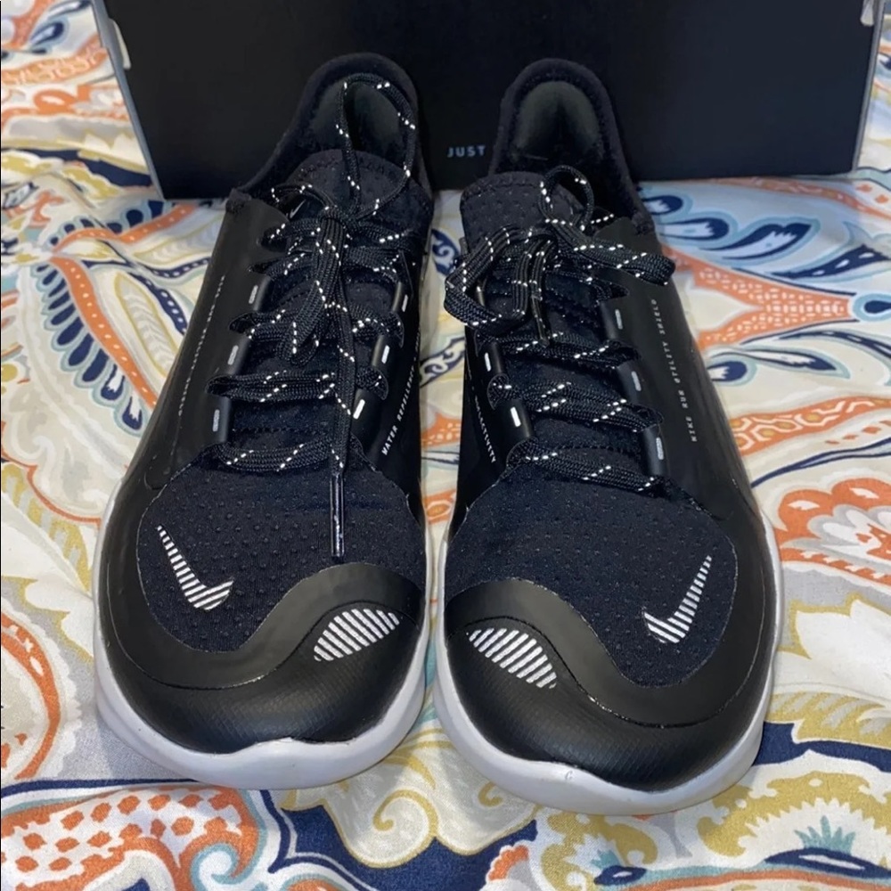 Nike Free Run 5.0 Shield